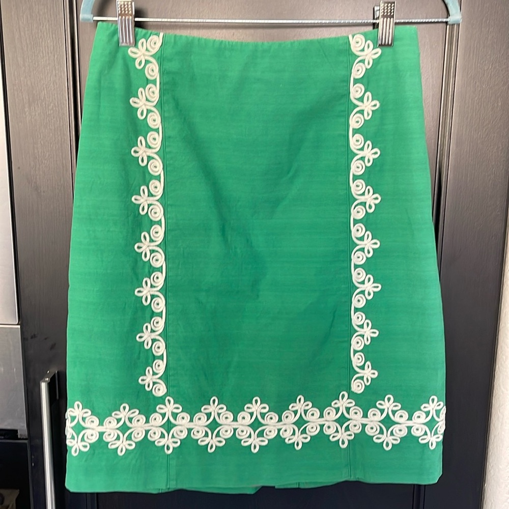 Boden Green Pencil Skirt with White Embroidery